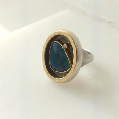 Redesign og specialdesign i bærbart, Trine Trier, kundens egen ring, guld og brilliant